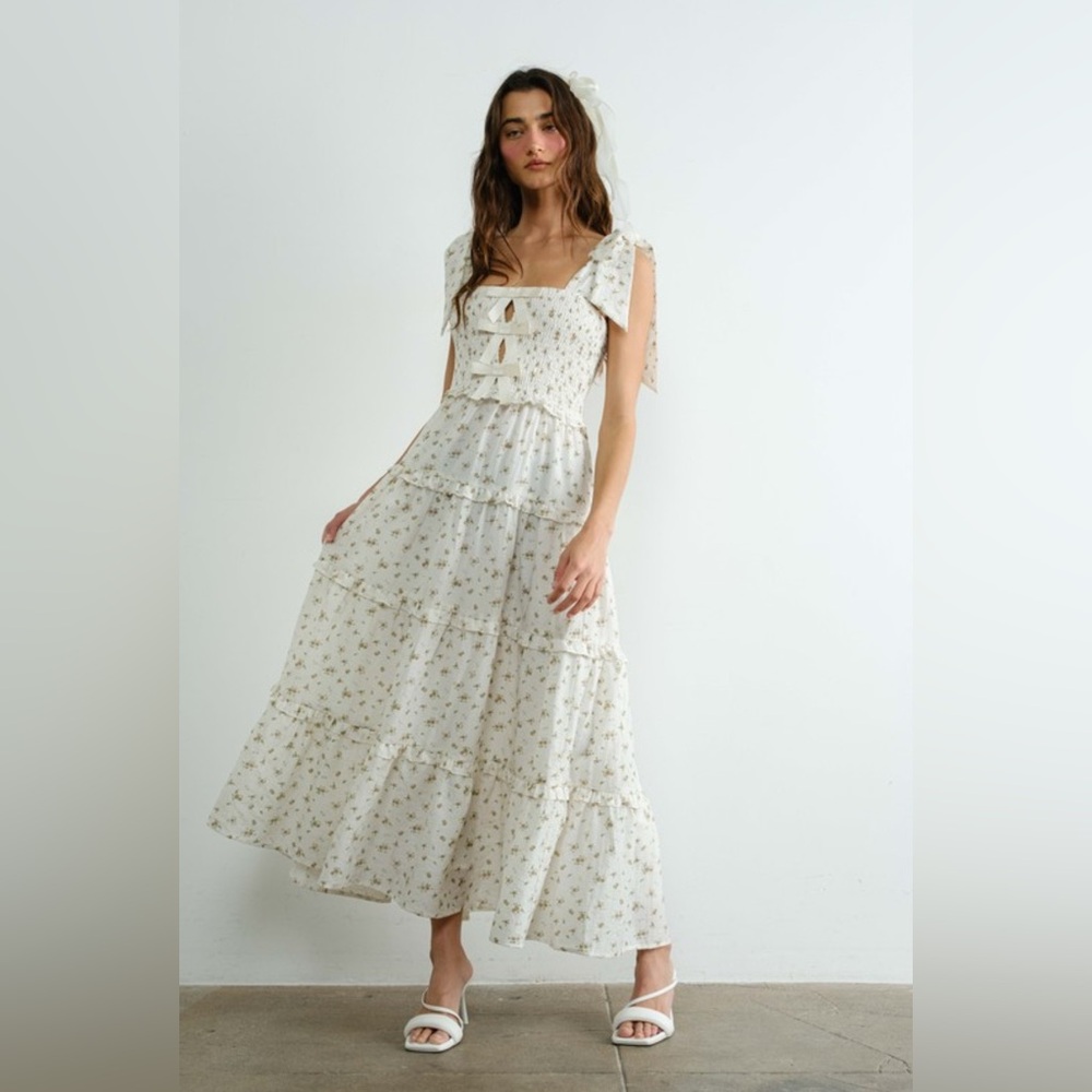 310. Tea Party Floral White Maxi Dress w Bow Cutout Detail
